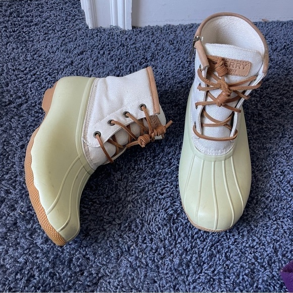 SPERRY Women’s Duck Boot Size 7.5 Cream Gold Sparkle Bean Boot Preppy - Picture 2 of 14